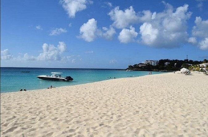 Anguilla - Discovery Speed Boat tour - Stop 2: Little Bay, turtles sometimes, and a cliff-jump option