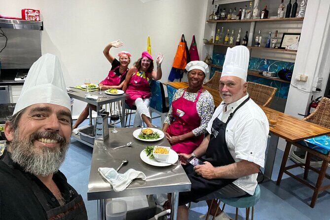 Caribbean Sip'n'Cook Cooking Class in Sint Maarten - Where you start and end: Cole Bay convenience
