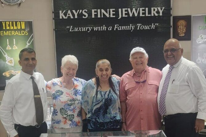 Champagne and Diamond Shopping Experience in St Maarten - Diamond and Gemstone Guidance: How to Get Real Value