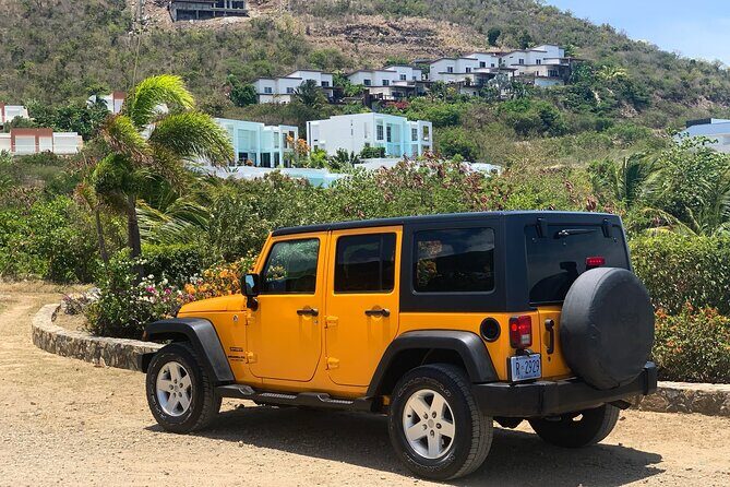 Custom Jeep Rental in St Maarten - Meeting at Blue Bubbles Sports and Tours in Philipsburg