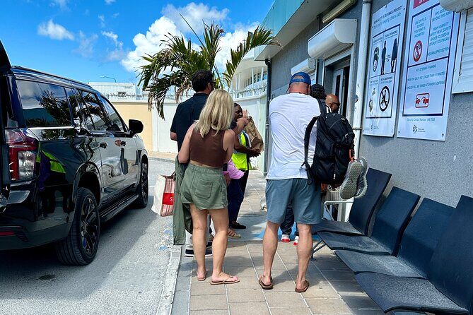 Luxury VIP Airport - Hotel pickups | St. Martin - St. Maarten - Drivers and Local Tips That Make the Ride Feel Like More Than Transport