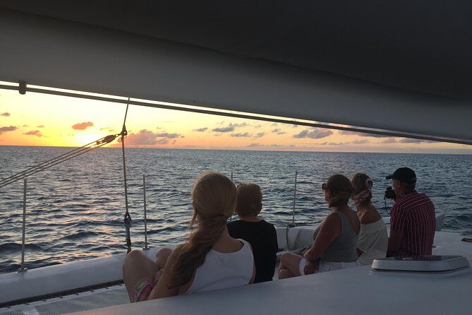 No1Sxm Sunset Sail Experience in St Maarten - Snacks, Drinks, and the Non-Party Mood