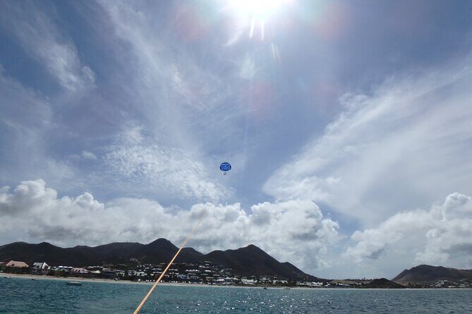 Parasailing Orient Bay Beach Sint Maarten - Safety, crew style, and how to feel calm before lift-off