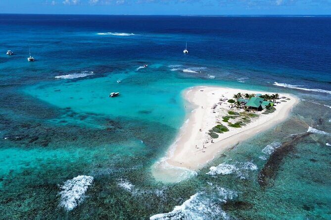 Private Boat Charter St Maarten / St Martin - A 7-hour route with room for your preferences
