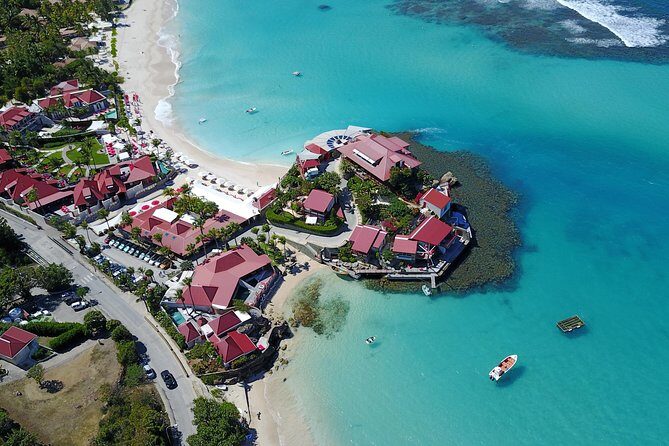 Private Charter from St Martin to St Barth - What you get onboard: open bar, snacks, snorkeling gear, and a floating mat