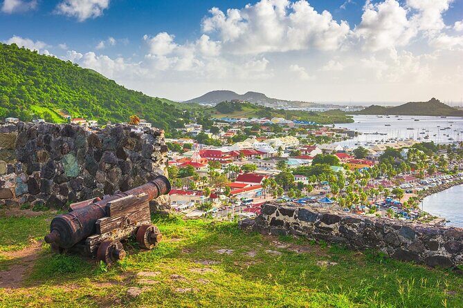 Private Island Tour - Sint Maarten - Philipsburg shopping and the “Front and Back Streets” reality check