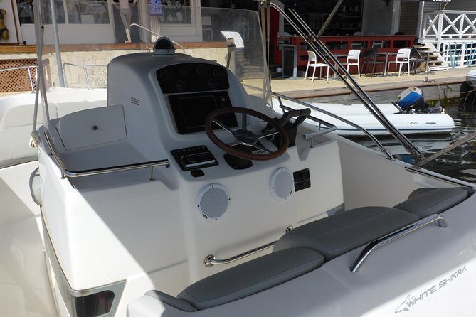 Rent White Shark 265 - Who this private boat rental is best for