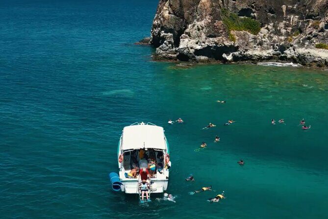 St Maarten Motorboat Cruise: Long Bay, Creole Rock and Tintamarre Island - Pinel Island: an easy beach break, but don’t rely on food plans here