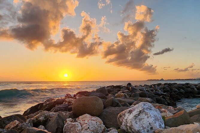 Sunset Painting Class on the Beach from Philipsburg, Sint Maarten - The 5:30 pm flow: from boardwalk meet-up to sunset easels