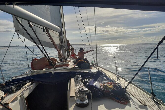 The Soul Of Pirates Boat Trip Adventure Caribbean Charter Morning / Sunset SXM - A no-engine pirate sail on St Maarten: the feel you can’t fake